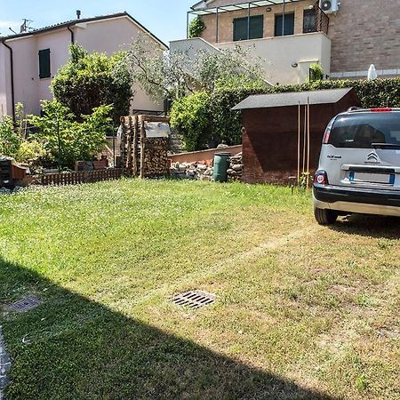 Apartmán N011 - Numana, Nuovo Bilocale Con Giardino Sirolo Exteriér fotografie