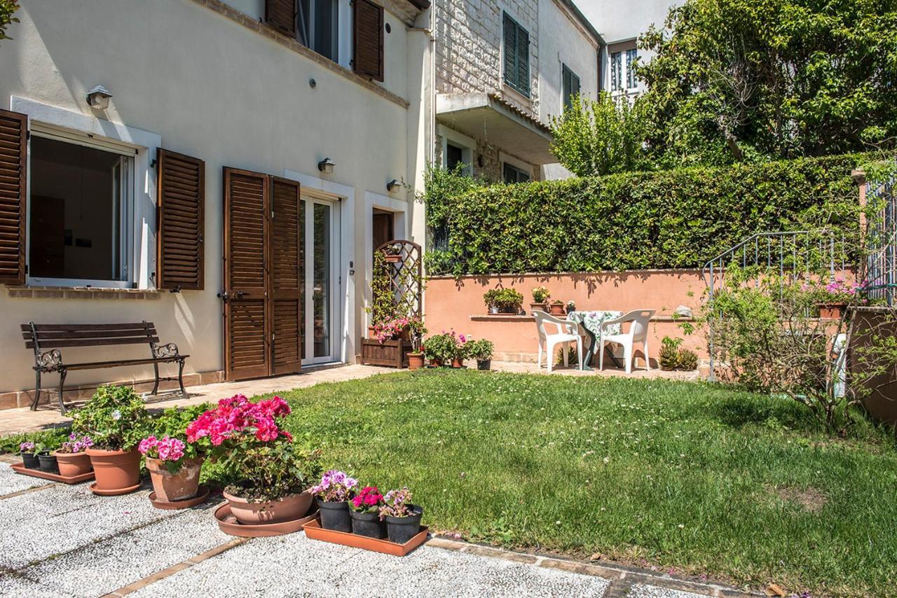 Apartmán N011 - Numana, Nuovo Bilocale Con Giardino Sirolo Exteriér fotografie